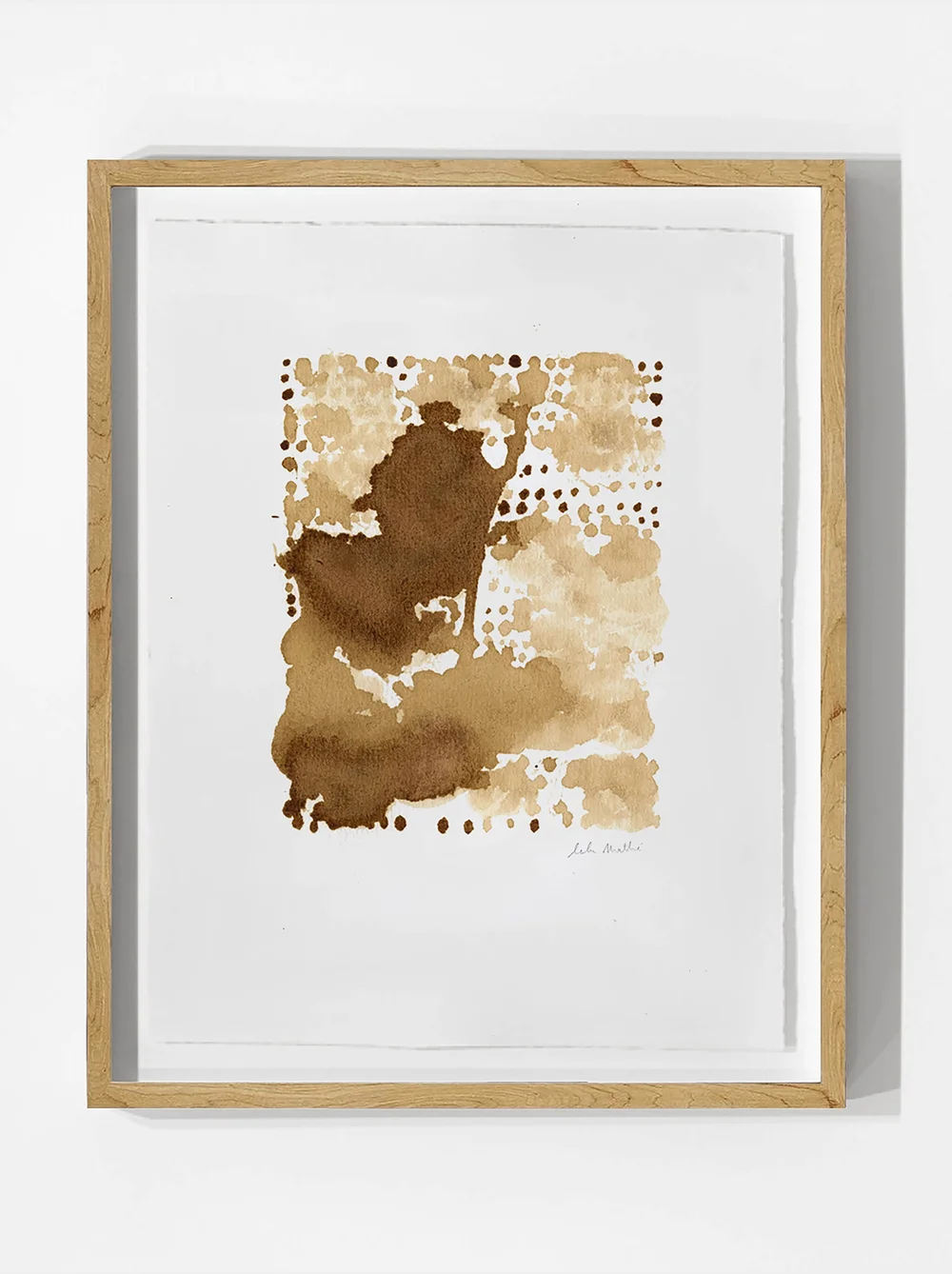 Peinture abstraite au café aux textures fluides et nuances naturelles